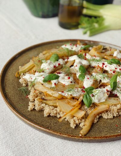 Fenouil roti, burrata et poivre rose