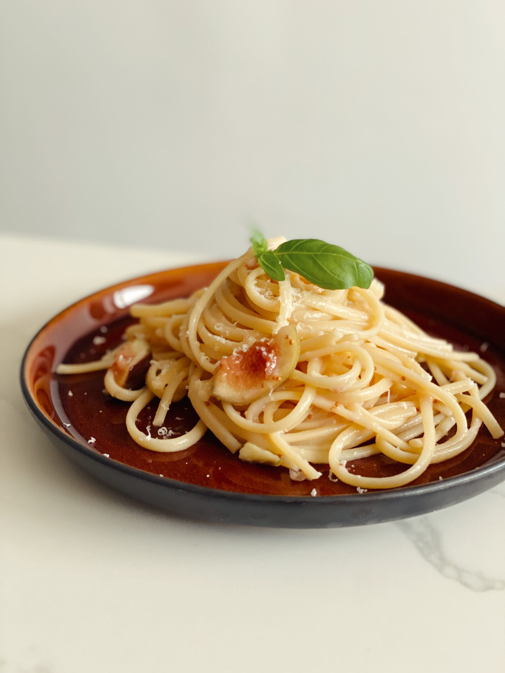 Spaghetti aux figues et pecorino